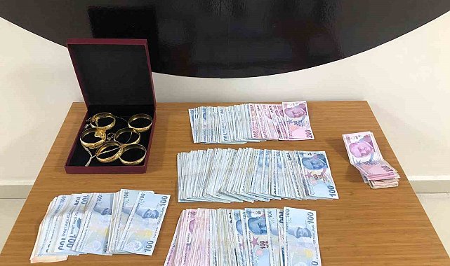 Ağlarına düşürdükleri vatandaşı dolandıran sahte jandarmalar yakayı ele verdi