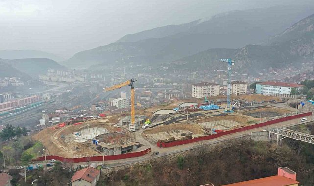 AK Parti heyeti sahalarda incelemelerini sürdürüyor