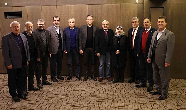 AK Parti'nin Aydın'da vekillik yapmış isimleri aynı karede fotoğraf verdi