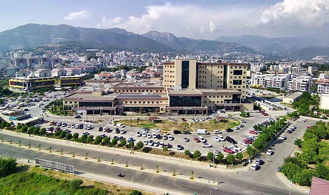 Alanya Eğitim ve Araştırma Hastanesi'nde 2023 yılında 1 milyon 636 bin 683 kişiye sağlık hizmeti verildi