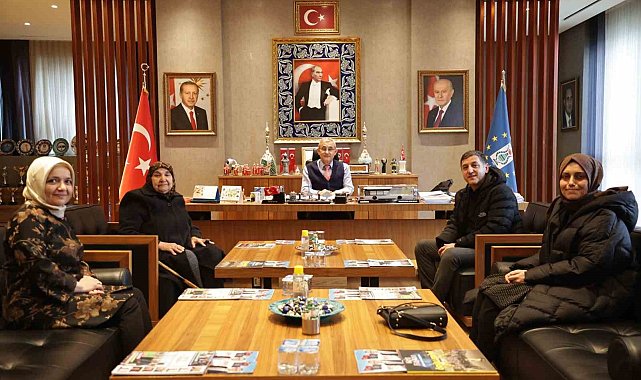 Alim Işık Dârülkurrâ'yı bağışlayan Hesna Emrem'i ağırladı