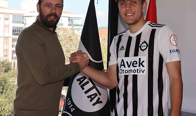 Altay'da 2005 doğumlu Hikmet Çolak, profesyonel oldu
