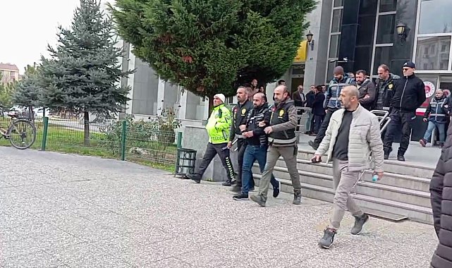 Ankara'da araçtan 193 bin dolar çalan hırsızlar Çorum'da yakalandı