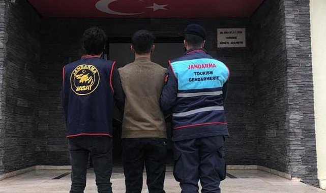 Antalya'da çeşitli suçlardan aranan 296 şüpheli yakalandı
