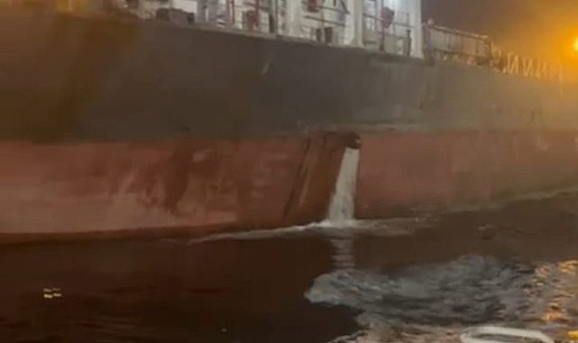Antalya'da denizi kirleten ticari gemiye 16 milyon TL ceza