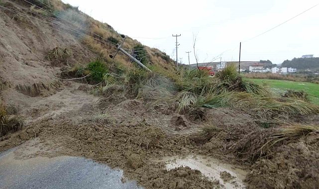 Antalya'da şiddetli yağış heyelana neden oldu