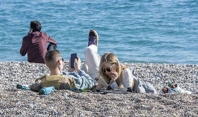 Antalya'dan kış ortasında kıskandıran görüntüler