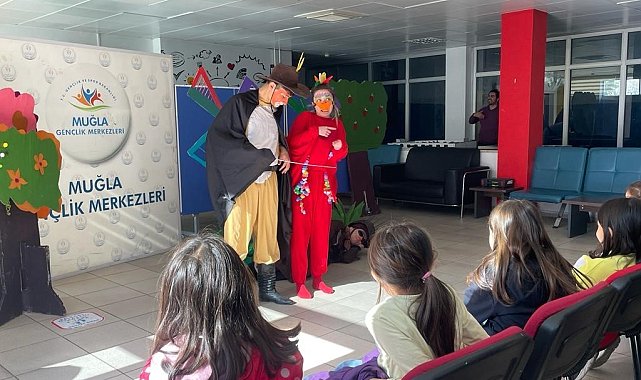 Ara tatilde çocuklara müzikli çocuk tiyatrosu