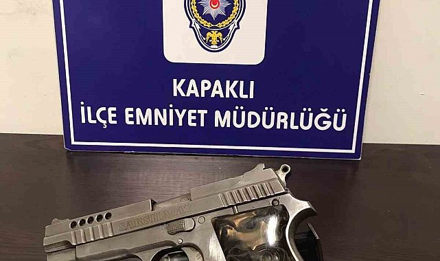 Araç içerisinden havaya ateş açan şahıs yakalandı