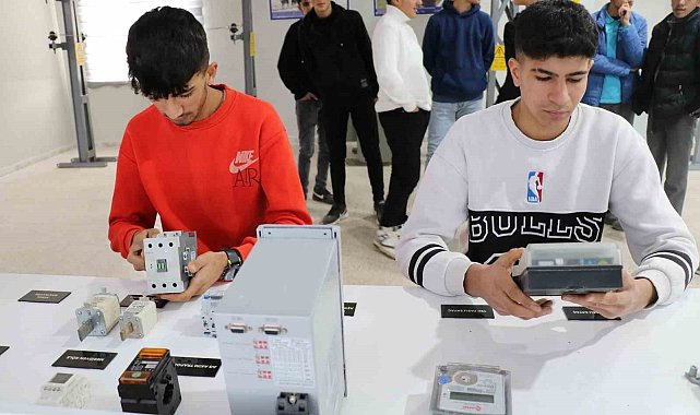 Aras EDAŞ'tan eğitime "atölye" desteği