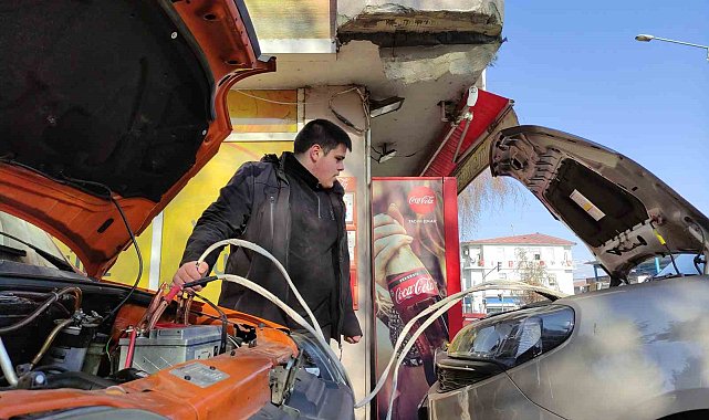 Ardahan'da Sibirya soğukları: Araçlar çalışmadı