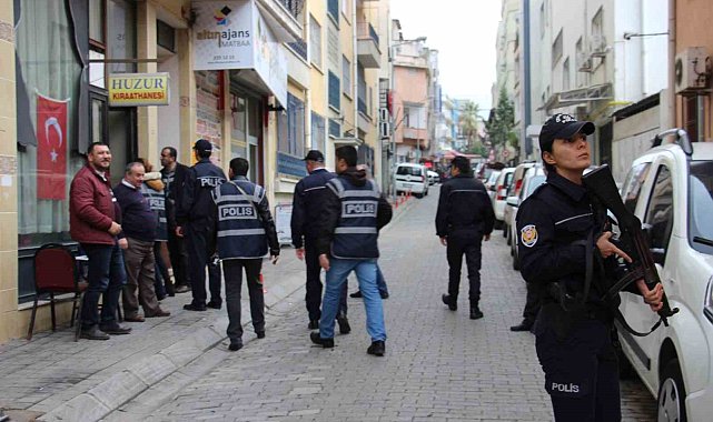 Aydın emniyet öğrenciler için tam kadro sahada