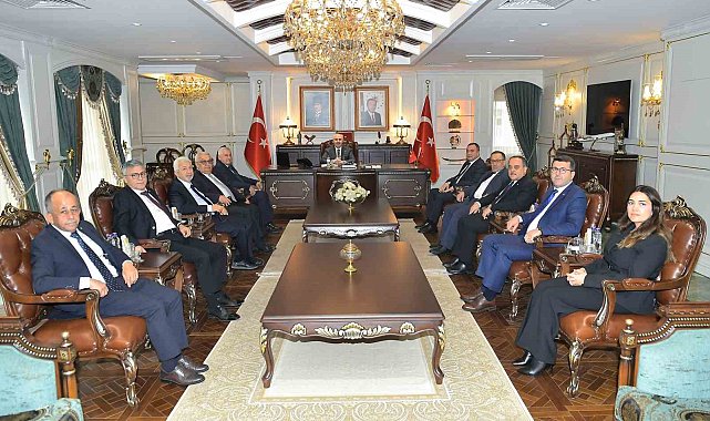 Aydın Ticaret Borsası yönetimi Adana Valisi Köşger'le bir araya geldi