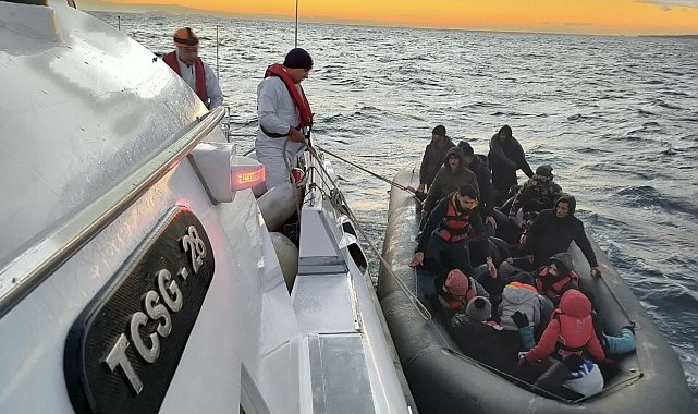 Ayvacık açıklarında 32 kaçak göçmen yakalandı