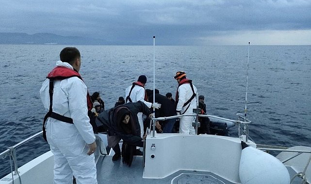 Ayvacık'ta 62 kaçak göçmen kurtarıldı, 39 kaçak göçmen yakalandı