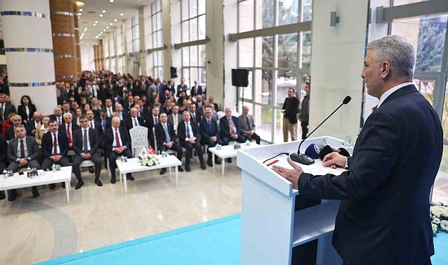 Bakan Bolat: "Bu yıl 377 milyar dolar ihracat hedefimiz var"