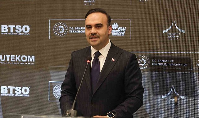 Bakan Kacır: "Togg'un Bursa'ya kurulmasından memnuniyetsiz olan siyasetçiler var"
