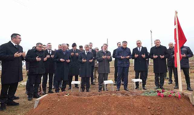 Bakan Yerlikaya, şehit babasını Cumhurbaşkanı Erdoğan ile görüştürdü
