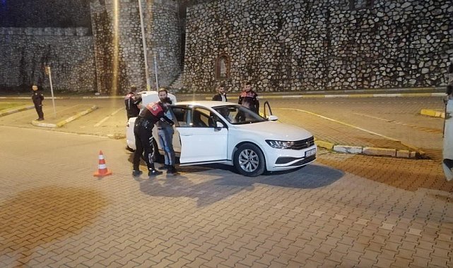 Balıkesir'de aranan 9 şahıs yakalandı 90 sürücüye para cezası!