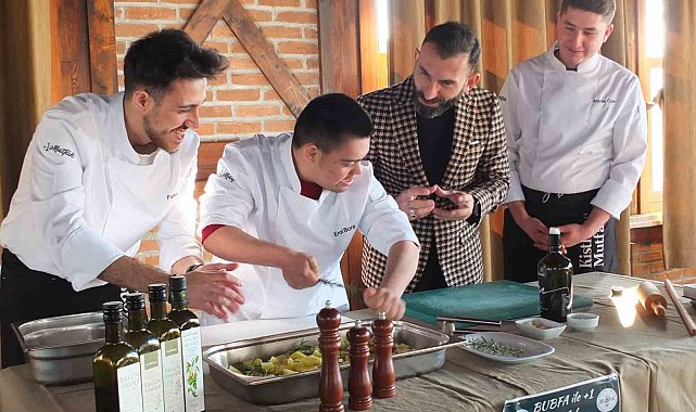 Balıkesir'de down sendromlu gençler mutfağa girdi ve yemek yaptı