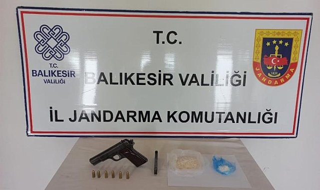 Balıkesir'de uyuşturucu operasyonu: 4 gözaltı