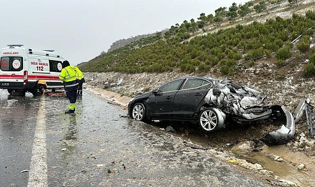 Balıkesir'de zincirleme kaza: 1 ölü, 4 yaralı