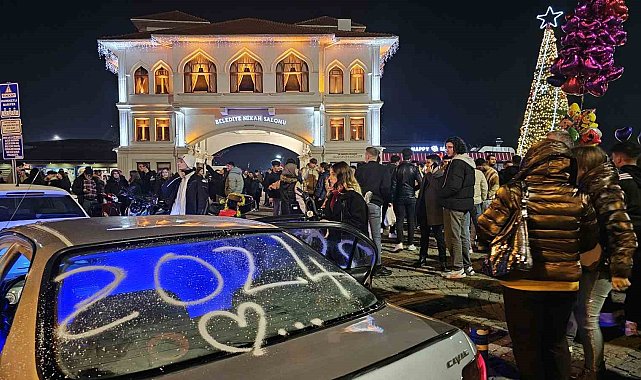 Bandırma 2024'e merhaba dedi