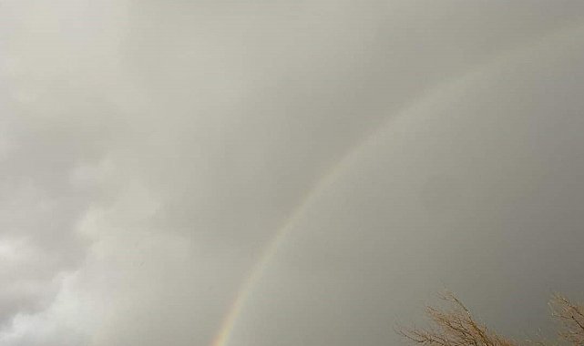 Bandırma'da yağmur sonrası oluşan gökkuşağı herkesi hayran bıraktı