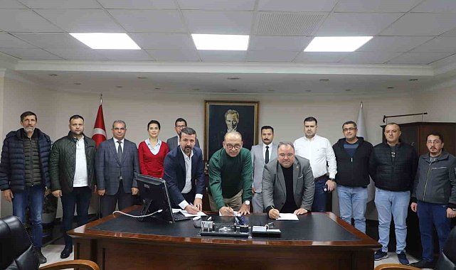 Başkan Akın personelin yüzünü güldürecek imzayı attı
