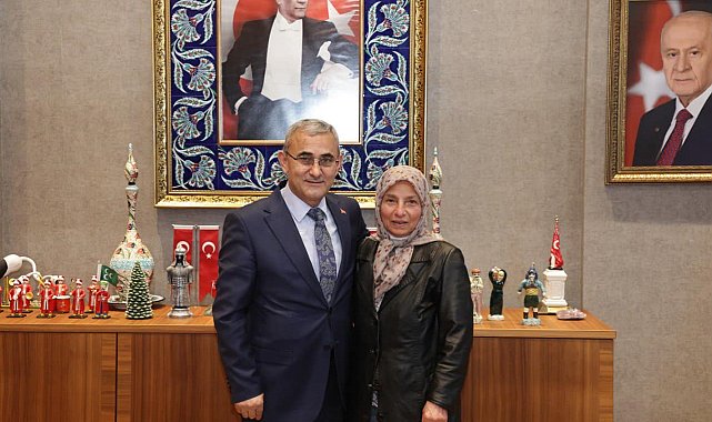 Başkan Alim Işık, şehit annesini makamında ağırladı