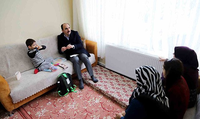 Başkan Altay: "Kömür kullanan bin 371 dar gelirli ailemizi doğalgazla buluşturduk"