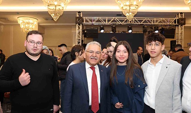 Başkan Büyükkılıç, Hunat Pasajı ve tüm altgeçit esnafları ile buluştu