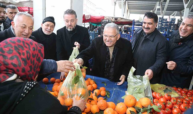 Başkan Büyükkılıç, Ziya Gökalp'te vatandaşlarla buluştu