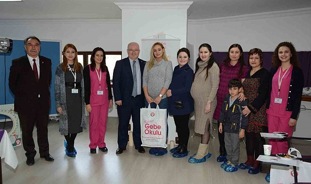 Başkan Gümüş, "Kadınların daha güçlü olduğu bir Menteşe için çalışıyoruz"