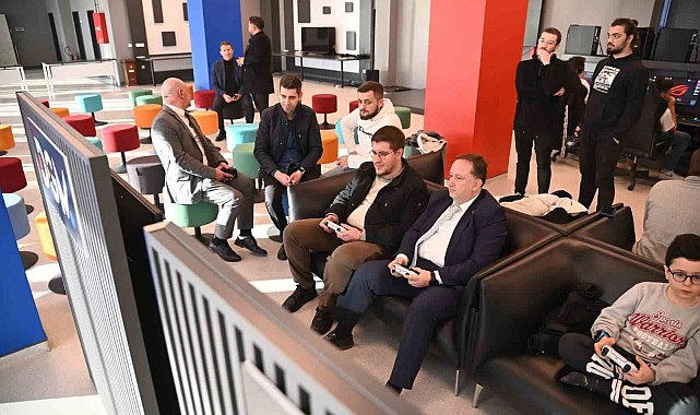 Başkan Orkan gençlerle biraraya geldi