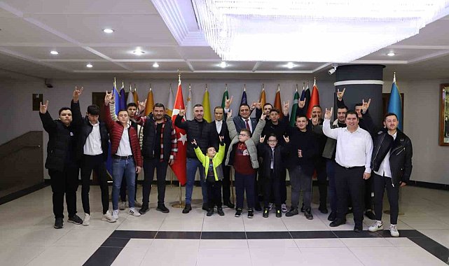 Başkan Özcan, Nazilli Ülkü Ocakları'nı ağırladı