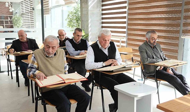 Başkan Öztekin: ''Cumhuriyet'in 100'üncü yılında Kağıthane'ye 100 eser kazandırdık''