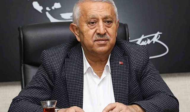 Başkan Zeybek: "Kimseye kırgın değilim, anlımızın akıyla 5 yılı tamamladık"