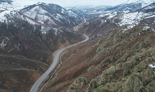 Beyaza bürünen Geminbeli Geçiti görsel şölen oluşturdu
