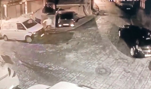 Beyoğlu'nda balistik yelekli silahlı çete çökertildi: Semtte huzur bırakmamışlardı, yakalandılar