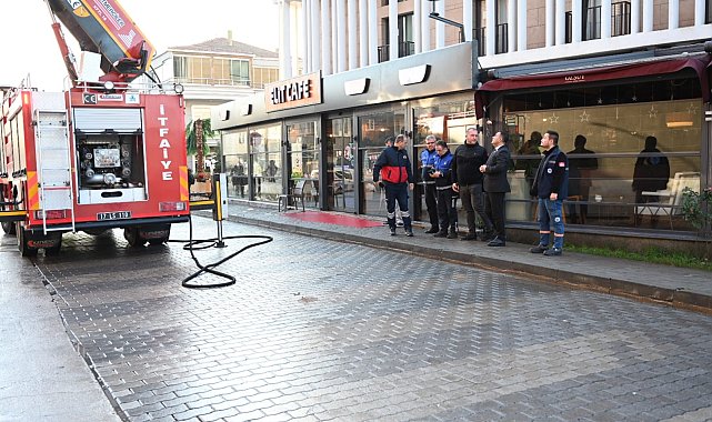 Biga'da AVM'de çıkan yangın korkuttu