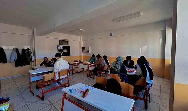 Bilecik'te 'TYT Kampı'nda öğrenciler sınava hazırlanıyor