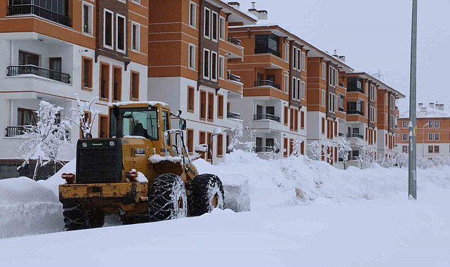 Bitlis'te 213 köy yolu ulaşıma açıldı