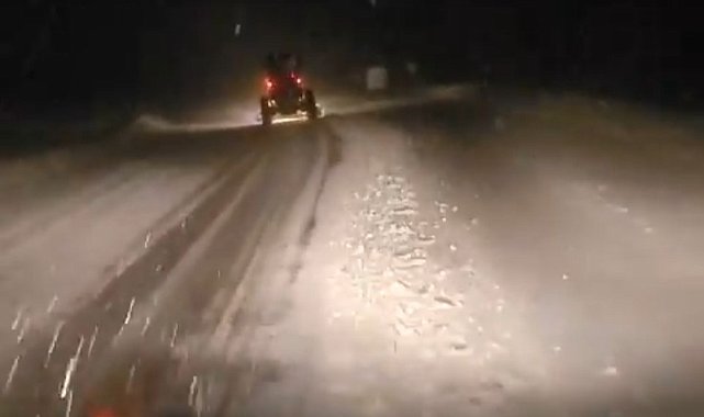 Bitlis'te kar yağışı etkili olmaya başladı