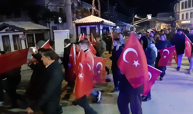 Bolu'da vatandaşlar şehitler için yürüdü