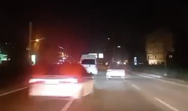 Bu görüntüler filmden değil...5 araç böyle yarıştı