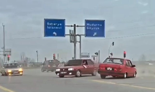 Bu kadarına pes dedirtecek görüntü: Kara yolunu kapatarak böyle drift attılar