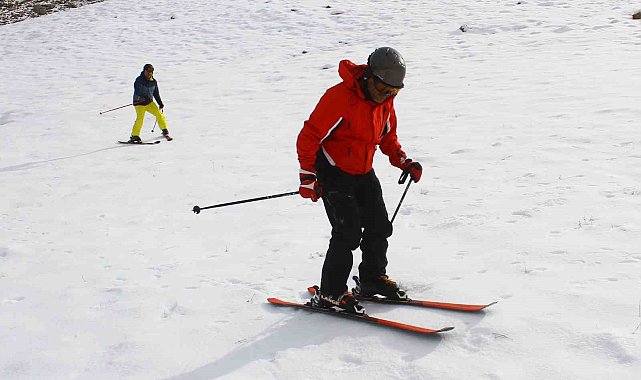 Burası Mersin: Aynı gün hem deniz hem kar keyfi