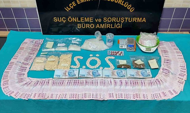 Bursa'da uyuşturucu operasyonu : 624 gram metamfetamin ve çok sayıda uyuşturucu ele geçirildi