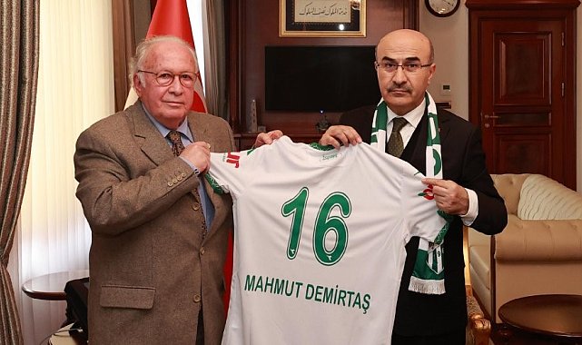 Bursaspor yönetimi, Bursa Valisi Mahmut Demirtaş&#039;ı ziyaret etti